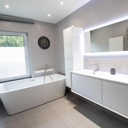 Villa Villa Privative Pour 8 Personnes Esneux